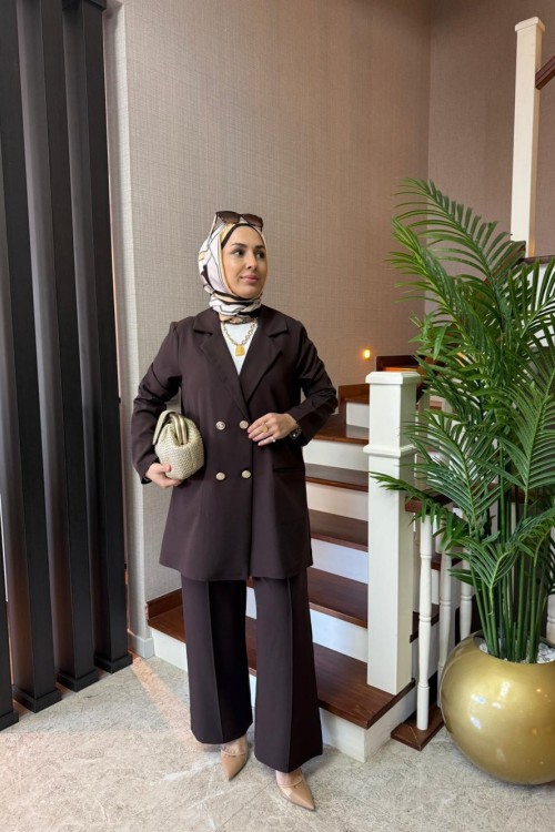 Gold Düğmeli Ceket Takım Kahverengi