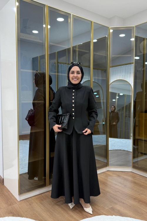 Kulp Detaylı Astarlı Etekli Takım Siyah