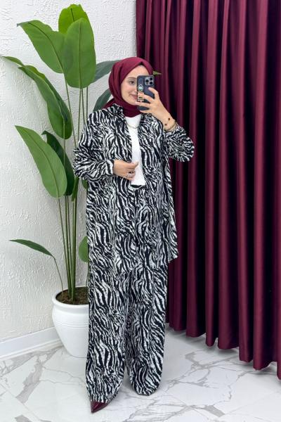 İrem Takım - Siyah