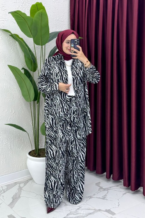 İrem Takım - Siyah