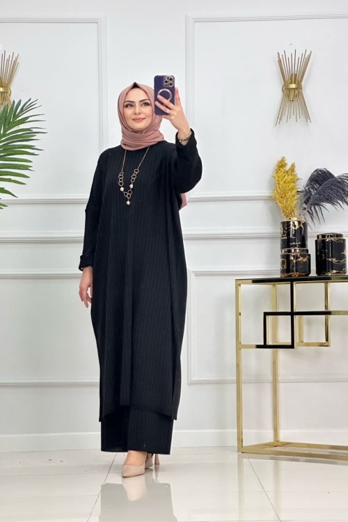 ÇAĞLA TAKIM-SİYAH