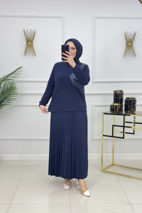 MERİÇ ETEKLİ TAKIM-LACİVERT